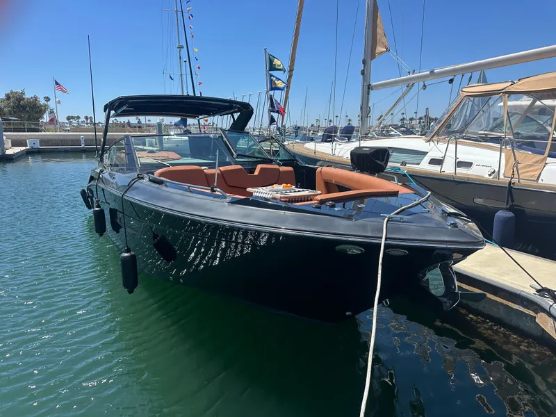 Slide: The Image of Cruisers 338 SS Outboard South Beach 2021 - 1