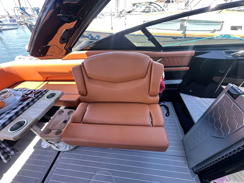 Slide: The Image of Cruisers 338 SS Outboard South Beach 2021 - 8