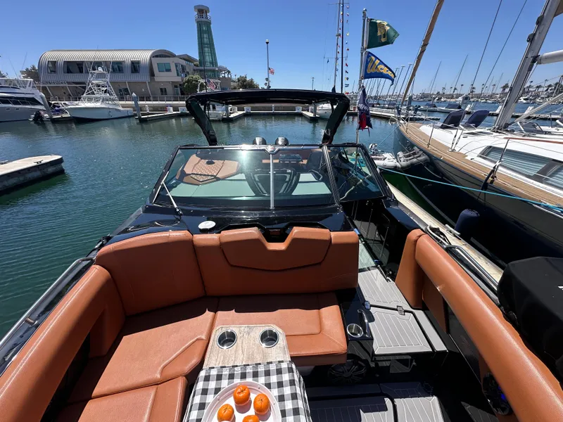 Slide: The Image of Cruisers 338 SS Outboard South Beach 2021 - 26