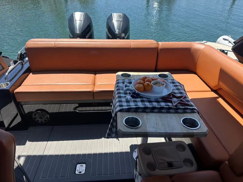 Slide: The Image of Cruisers 338 SS Outboard South Beach 2021 - 24