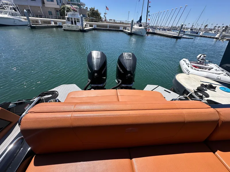 Slide: The Image of Cruisers 338 SS Outboard South Beach 2021 - 4