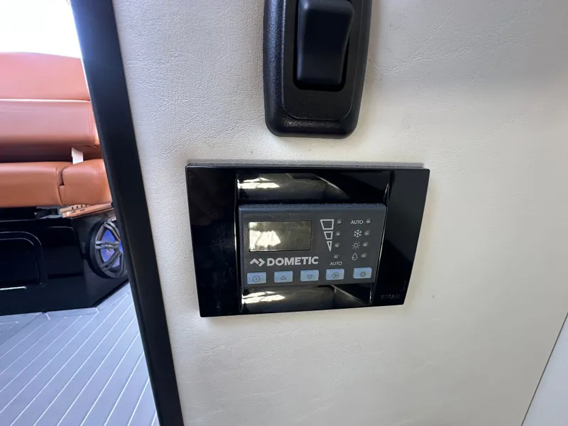 Slide: The Image of Cruisers 338 SS Outboard South Beach 2021 - 20