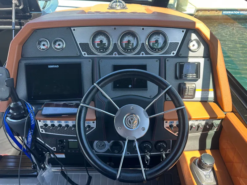Slide: The Image of Cruisers 338 SS Outboard South Beach 2021 - 6