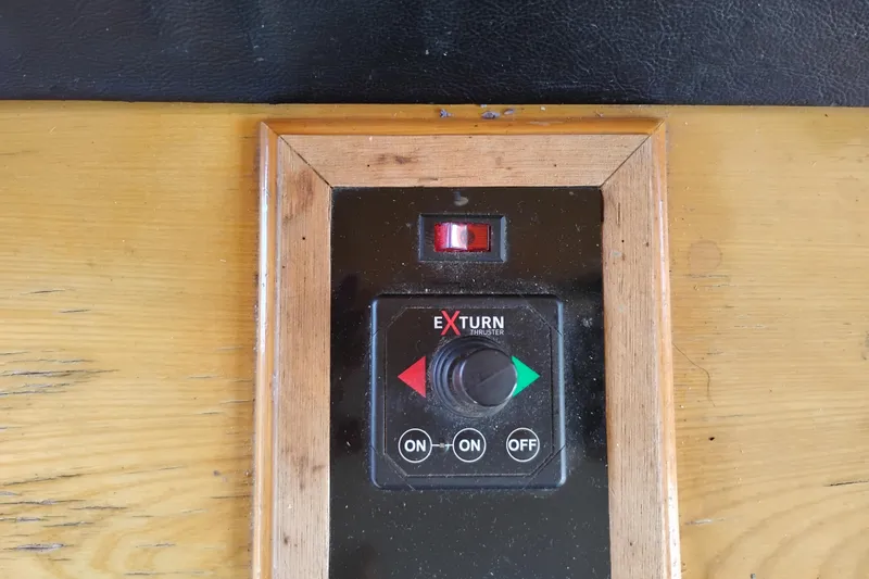 Slide: The Image of Control panel of a 1988 PT 52 AFT Cabin Motor Yacht with Exturn thruster. - 49