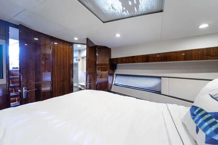 Slide: The Image of 2019 Fairline Squadron 53 - Image 42 - 42