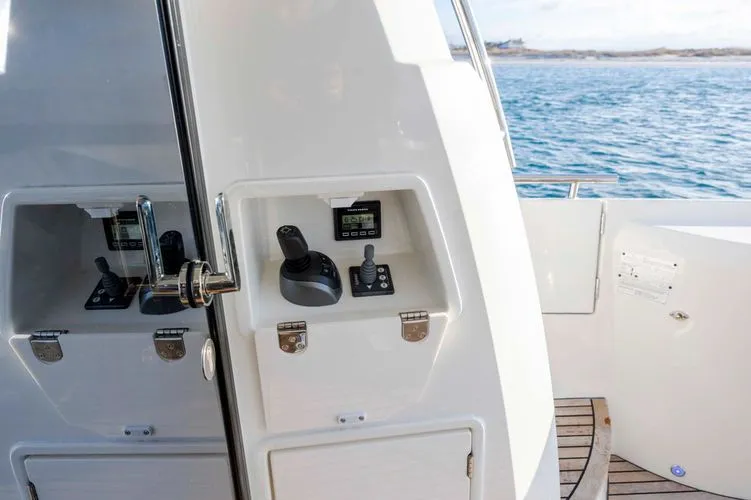 Slide: The Image of 2023 Prestige 520 - Image 13 - 13