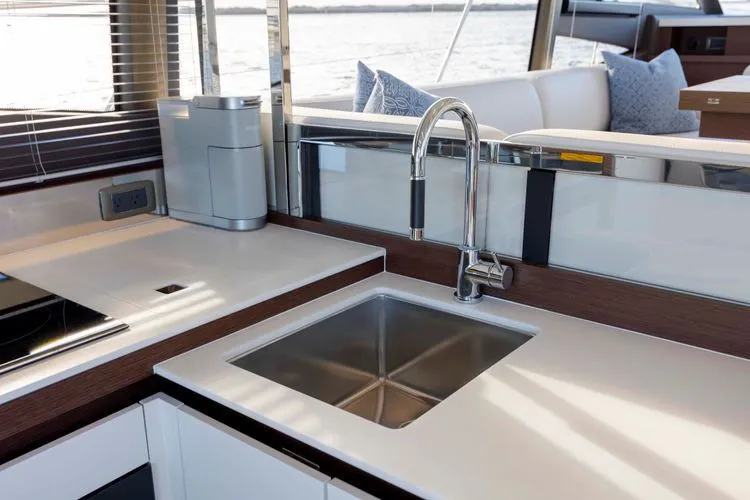 Slide: The Image of 2023 Prestige 520 - Image 17 - 17