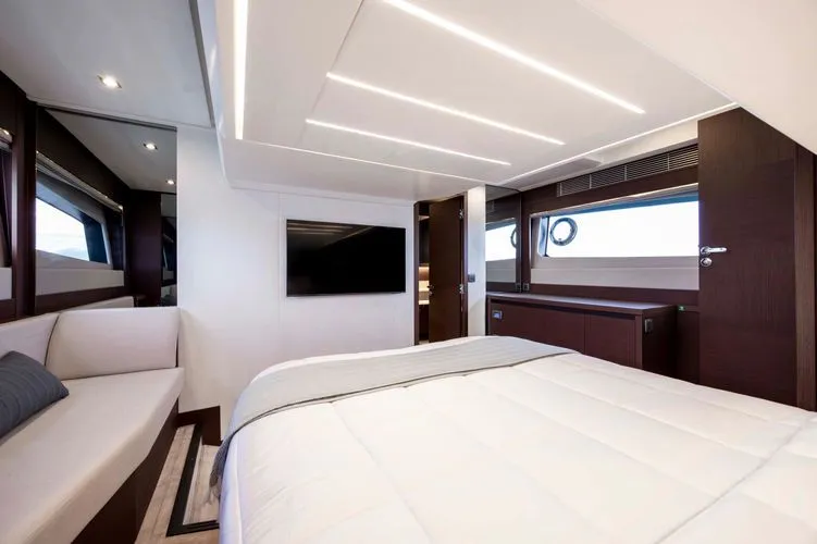 Slide: The Image of 2023 Prestige 520 - Image 31 - 31