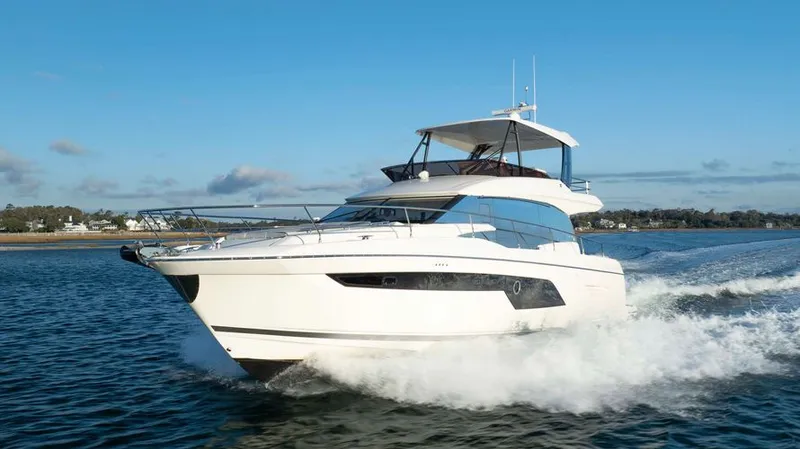 Slide: The Image of 2023 Prestige 520 - Image 4 - 4