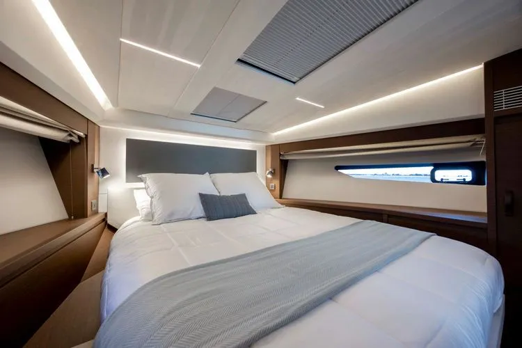 Slide: The Image of 2023 Prestige 520 - Image 40 - 40