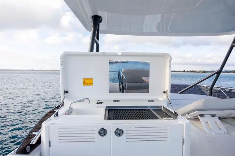 Slide: The Image of 2023 Prestige 520 - Image 54 - 54