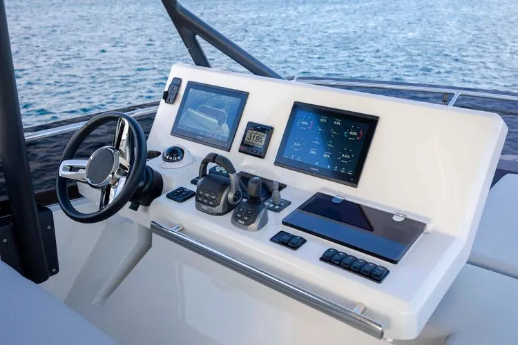 Slide: The Image of 2023 Prestige 520 - Image 58 - 58