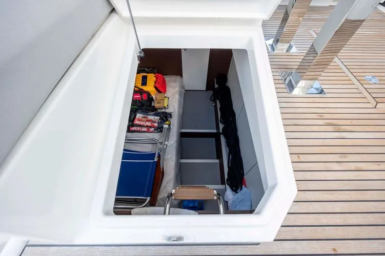 Slide: The Image of 2023 Prestige 520 - Image 65 - 65