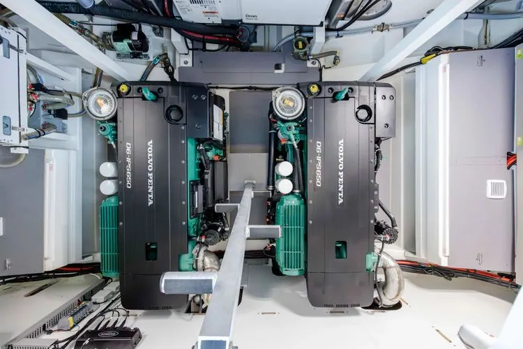 Slide: The Image of 2023 Prestige 520 - Image 69 - 69