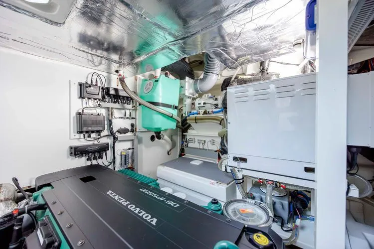 Slide: The Image of 2023 Prestige 520 - Image 72 - 72