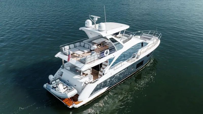 Slide: The Image of 2023 Azimut 60 - Image 12 - 12