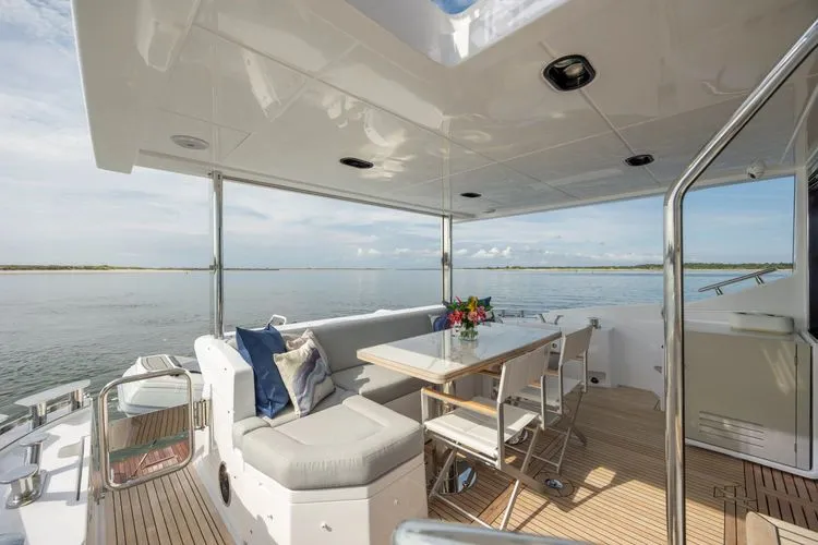 Slide: The Image of 2023 Azimut 60 - Image 18 - 18