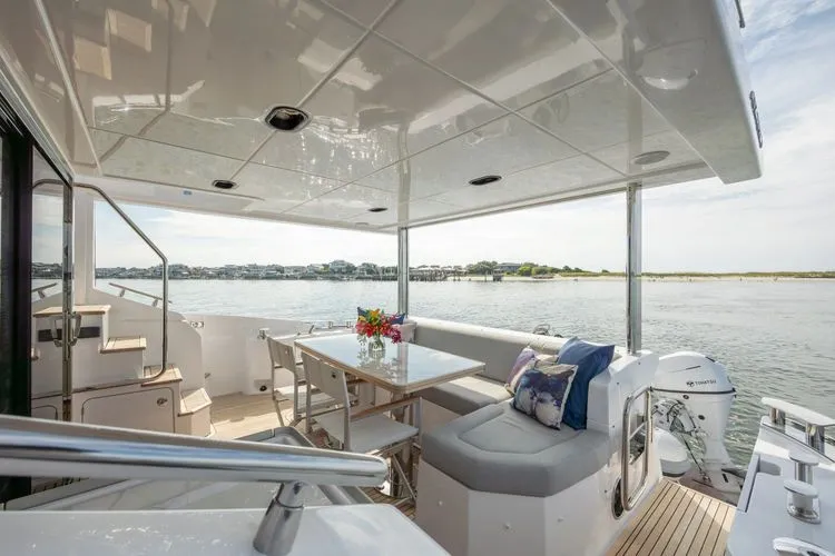 Slide: The Image of 2023 Azimut 60 - Image 20 - 20