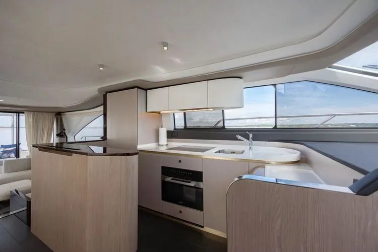 Slide: The Image of 2023 Azimut 60 - Image 30 - 30