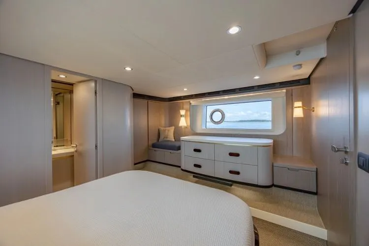 Slide: The Image of 2023 Azimut 60 - Image 42 - 42