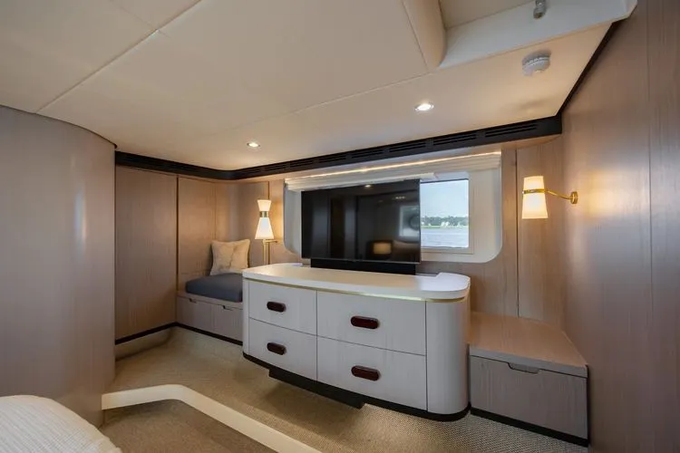 Slide: The Image of 2023 Azimut 60 - Image 43 - 43