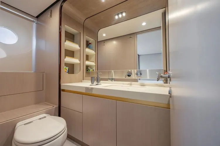 Slide: The Image of 2023 Azimut 60 - Image 45 - 45