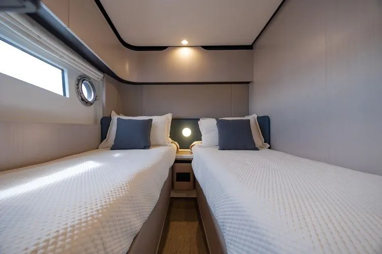 Slide: The Image of 2023 Azimut 60 - Image 56 - 56