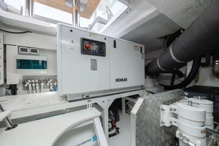 Slide: The Image of 2023 Azimut 60 - Image 83 - 83