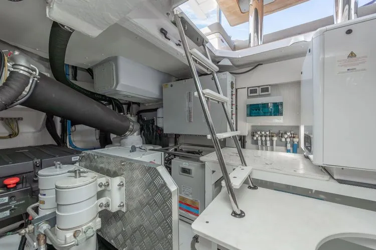 Slide: The Image of 2023 Azimut 60 - Image 84 - 84