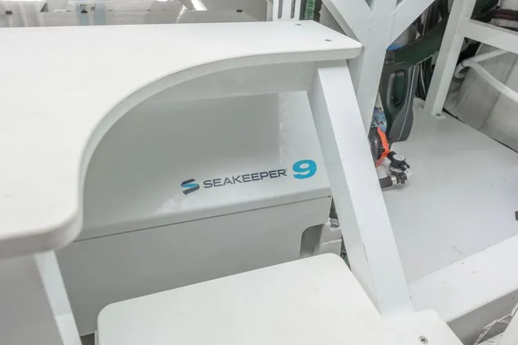 Slide: The Image of 2023 Azimut 60 - Image 86 - 86