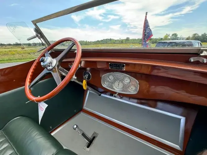 Slide: The Image of 1929 Chris-craft 26 Upswept Triple Cockpit - Image 14 - 14