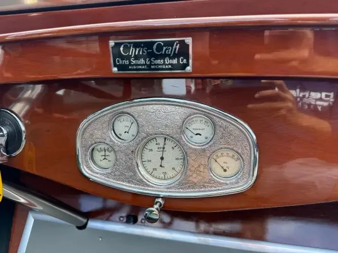 Slide: The Image of 1929 Chris-craft 26 Upswept Triple Cockpit - Image 15 - 15