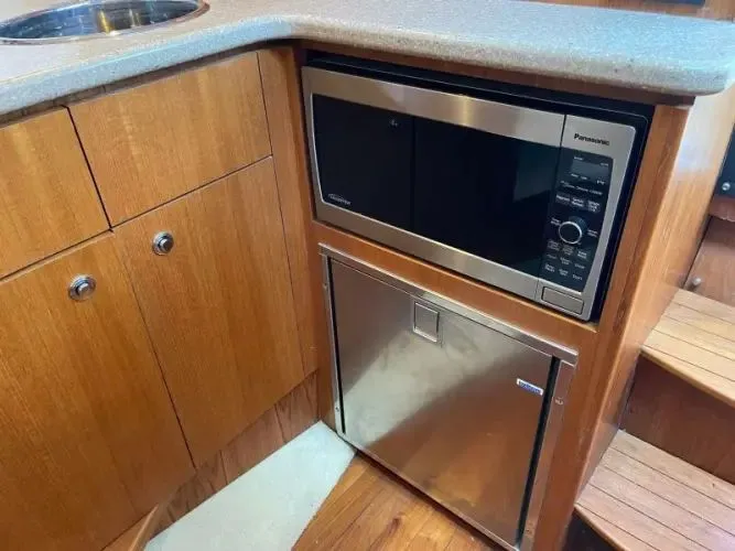 Slide: The Image of 2012 Tiara Yachts 3100 Coronet - Image 13 - 13