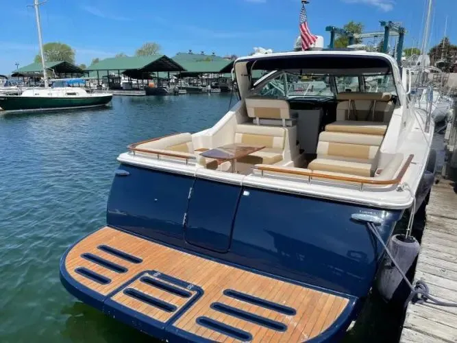 Slide: The Image of 2012 Tiara Yachts 3100 Coronet - Image 4 - 4