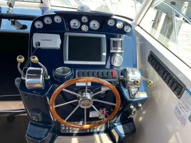 Slide: The Image of 2012 Tiara Yachts 3100 Coronet - Image 7 - 7