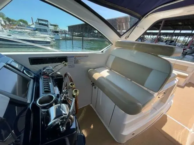 Slide: The Image of 2012 Tiara Yachts 3100 Coronet - Image 8 - 8