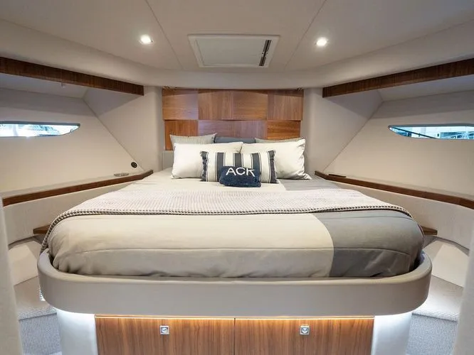 Slide: The Image of 2023 Riviera 6000 Sport Yacht Platinum - Image 35 - 35