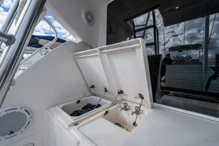 Slide: The Image of 2001 Bertram 390 - Image 10 - 10