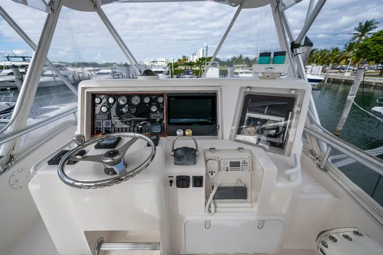 Slide: The Image of 2001 Bertram 390 - Image 14 - 14