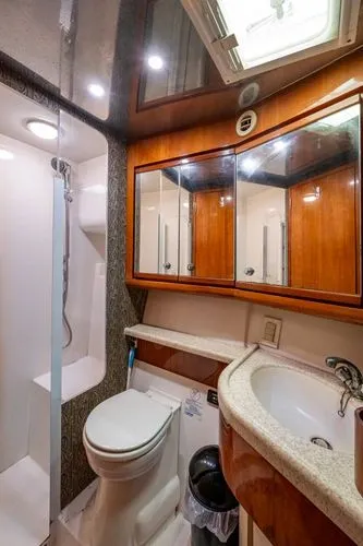 Slide: The Image of 2001 Bertram 390 - Image 36 - 36