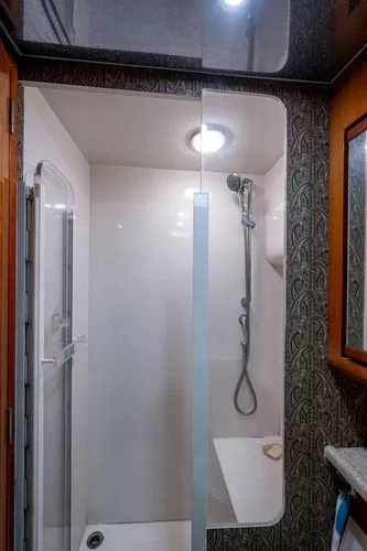 Slide: The Image of 2001 Bertram 390 - Image 37 - 37