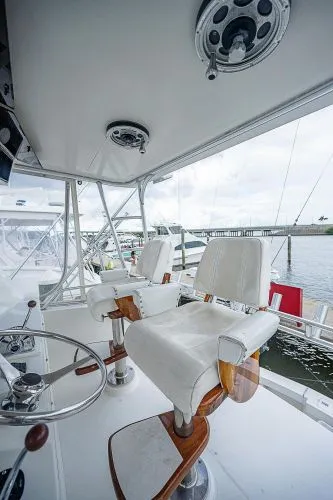 Slide: The Image of 1998 Viking 47 Convertible - Image 10 - 10