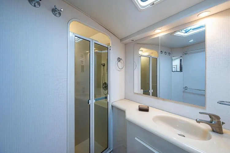 Slide: The Image of 1998 Viking 47 Convertible - Image 36 - 36