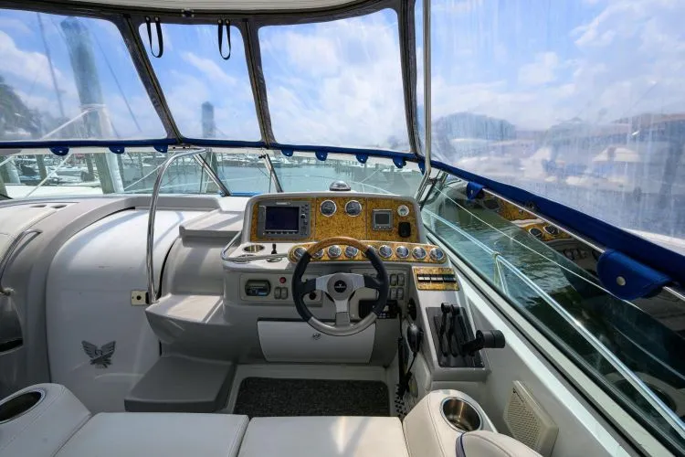 Slide: The Image of 2007 Formula 37 Performance Cruiser - Image 13 - 13