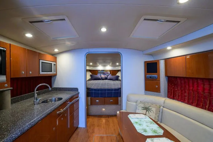 Slide: The Image of 2007 Formula 37 Performance Cruiser - Image 15 - 15