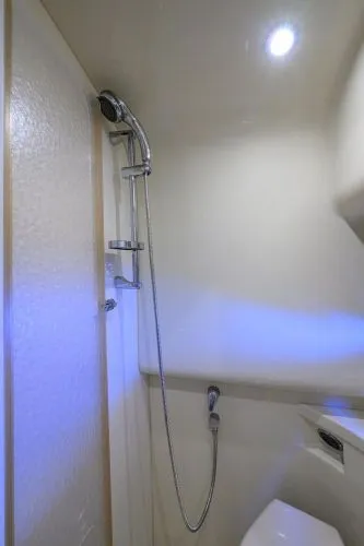 Slide: The Image of 2007 Formula 37 Performance Cruiser - Image 28 - 28