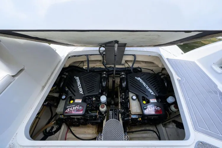 Slide: The Image of 2007 Formula 37 Performance Cruiser - Image 31 - 31