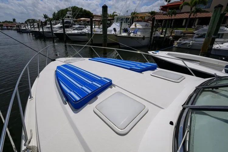 Slide: The Image of 2007 Formula 37 Performance Cruiser - Image 4 - 4