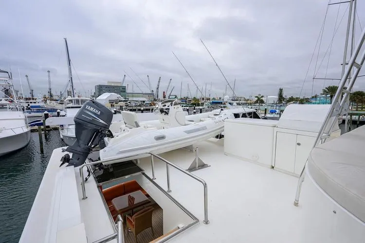 Slide: The Image of 2008 Hargrave Raised Pilothouse - Image 16 - 16