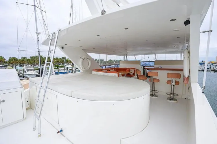 Slide: The Image of 2008 Hargrave Raised Pilothouse - Image 18 - 18